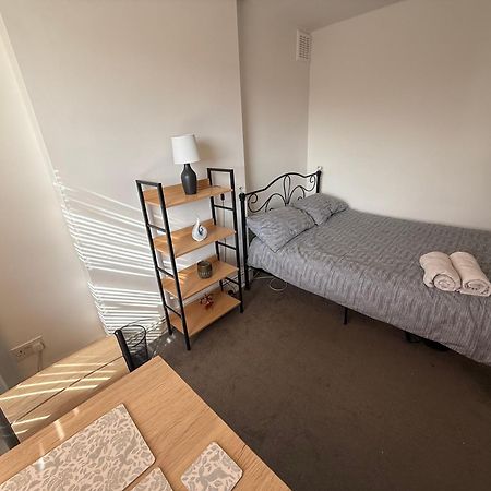 Cosy Victorian Guest Room Лондон Экстерьер фото